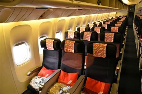 air france 777 300er interior.